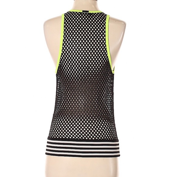 Monreal London Black Yellow Sleeveless Active Tank - Picture 2 of 8